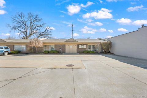 28018 HARPER Avenue St Clair Shores City MI 48081