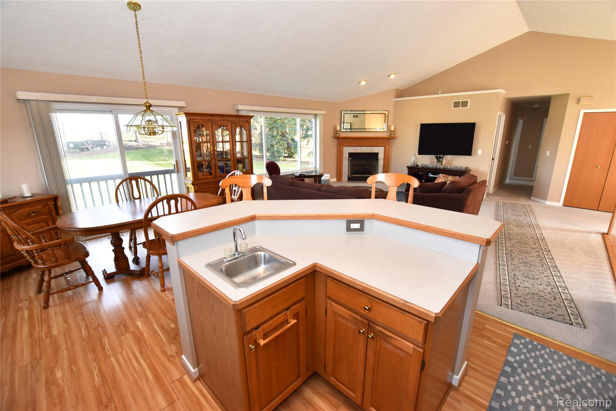 2595 Clinton Hills Road