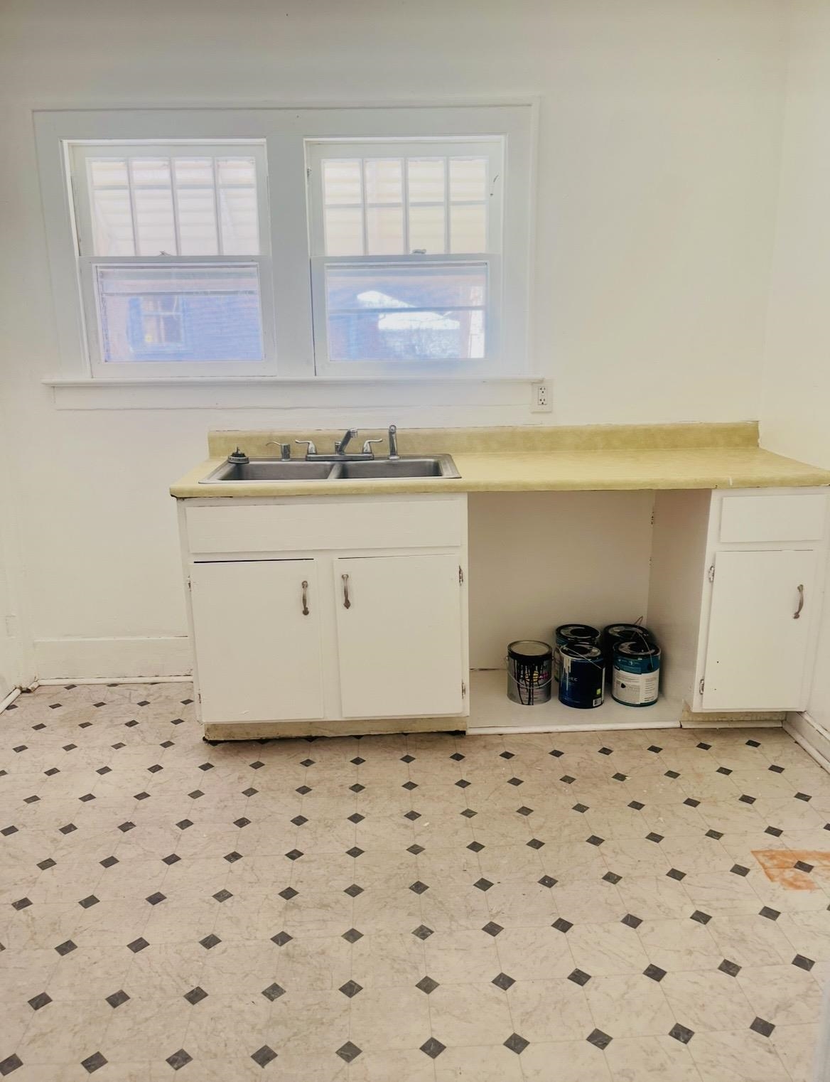 1445 Kearsley Park Blvd Street