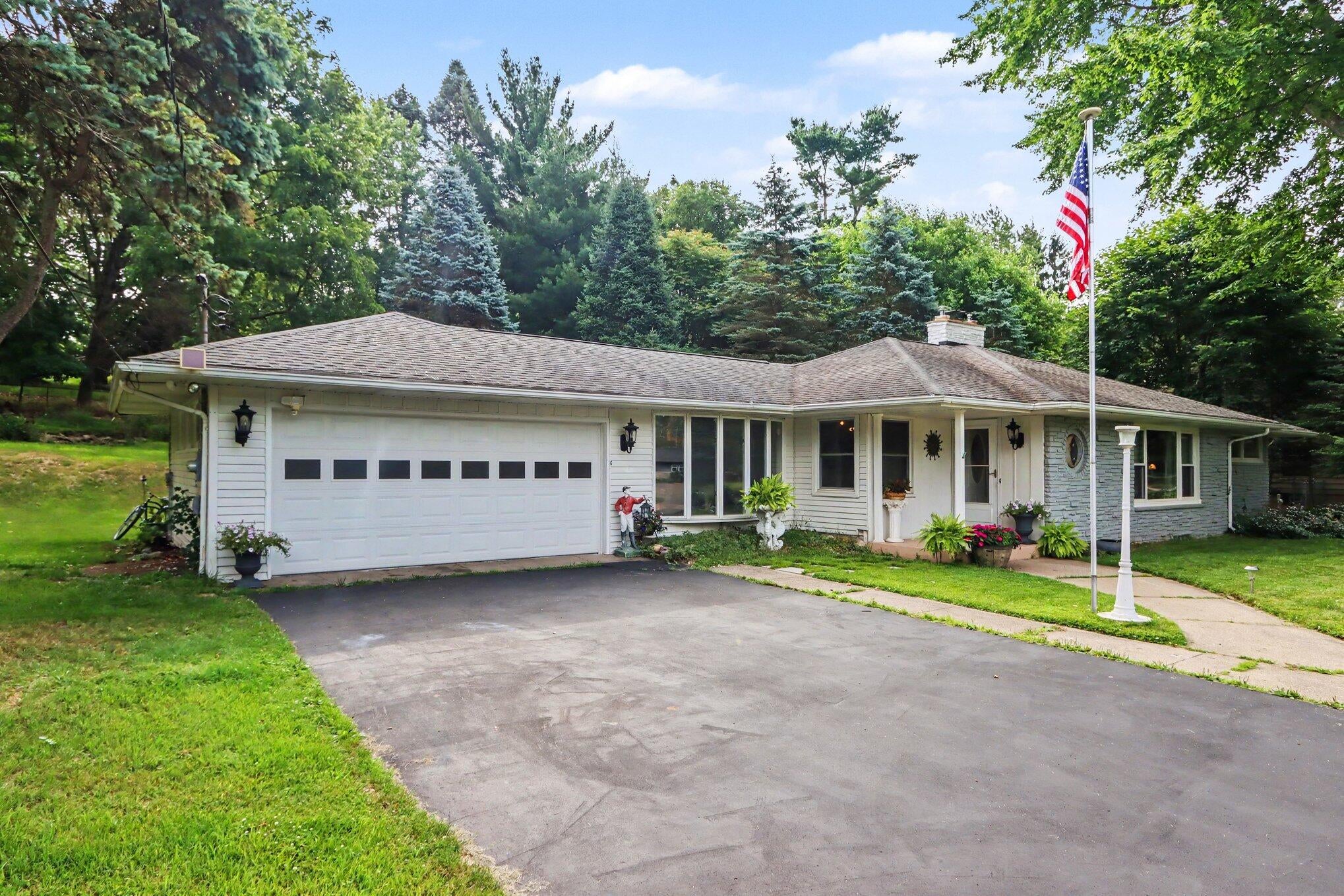 4309 Sunnybrook Drive