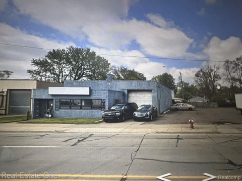 11285 nine mile N Warren City MI 48089