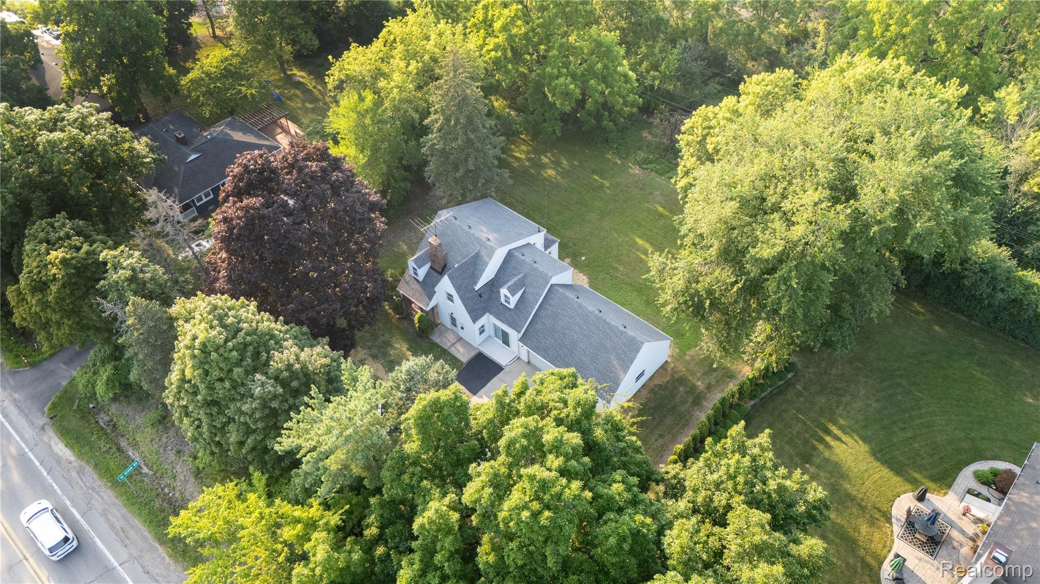 9838 Grosse Ile Parkway