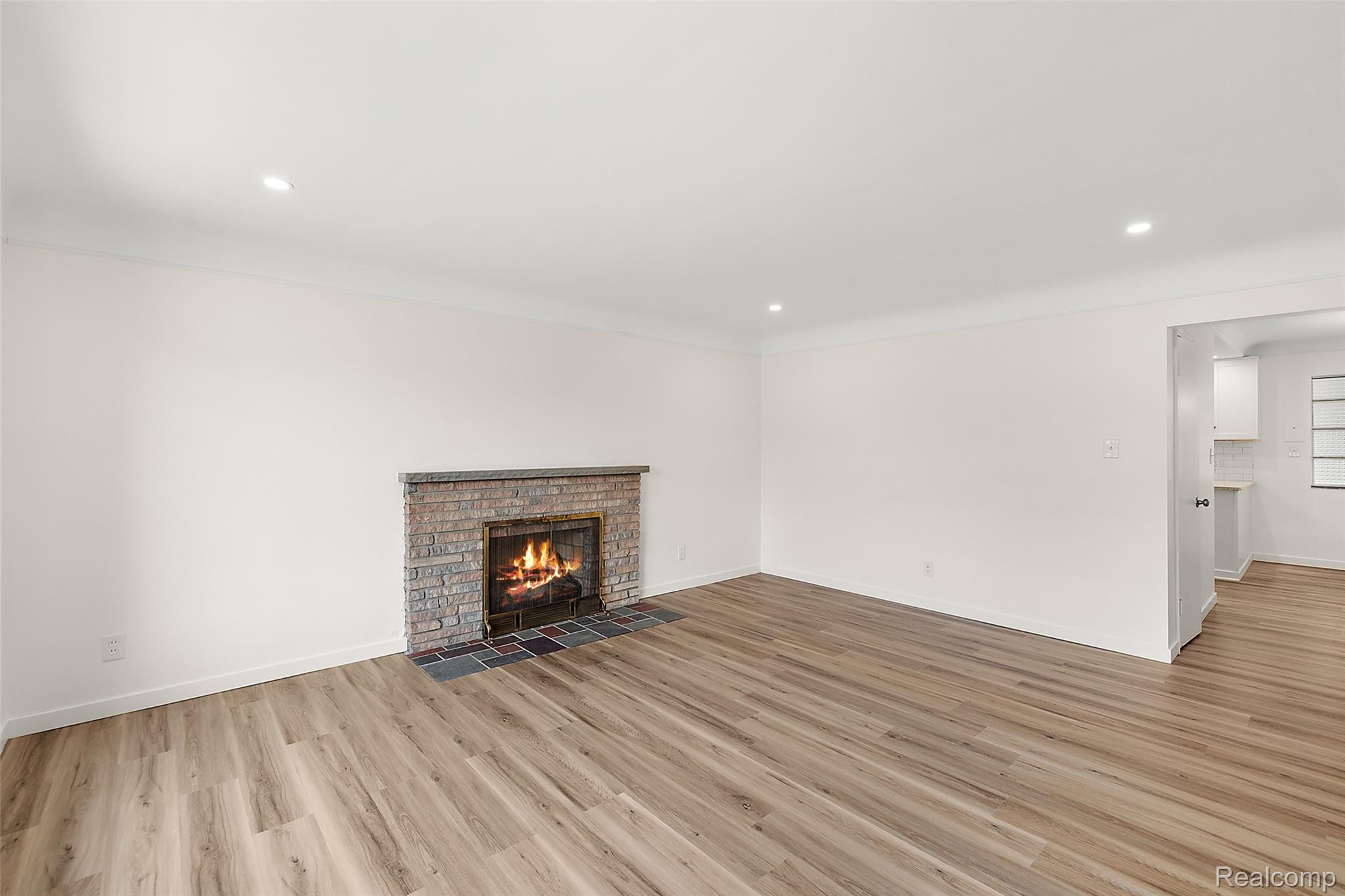 17766 Veronica Avenue