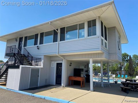 Tiny photo for 30352 Windsor #21, Gibraltar City, MI 48173 (MLS # 20261003011)