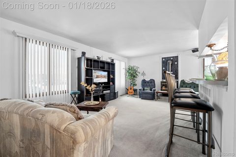Tiny photo for 30352 Windsor #21, Gibraltar City, MI 48173 (MLS # 20261003011)