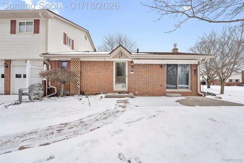 Photo of 30352 Windsor #21, Gibraltar City, MI 48173 (MLS # 20261003011)