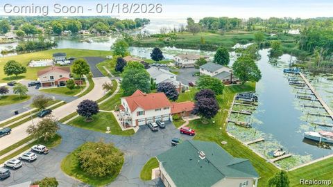 Tiny photo for 30352 Windsor #21, Gibraltar City, MI 48173 (MLS # 20261003011)