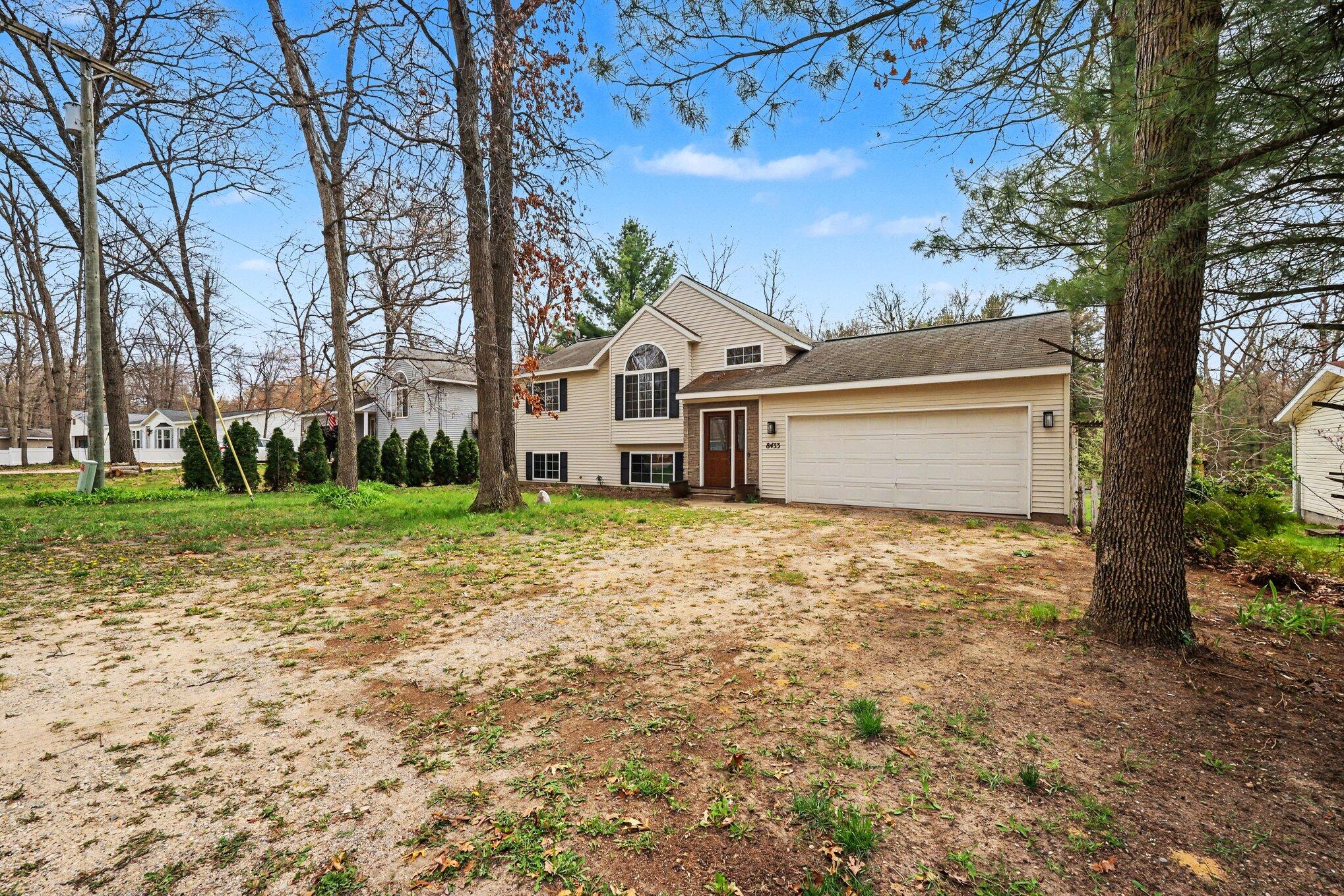 8433 Cochise Drive