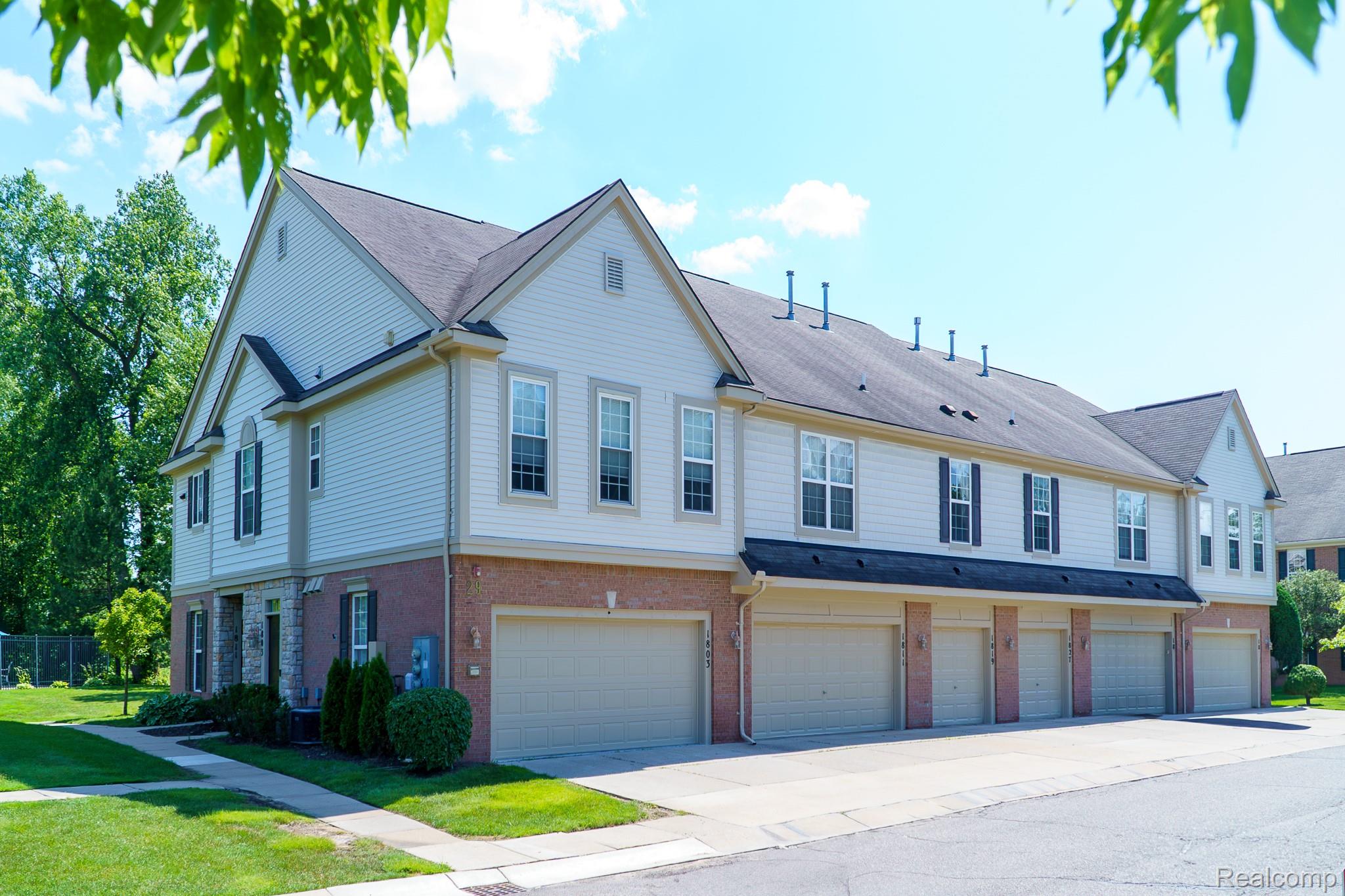 1803 Pinecroft Drive