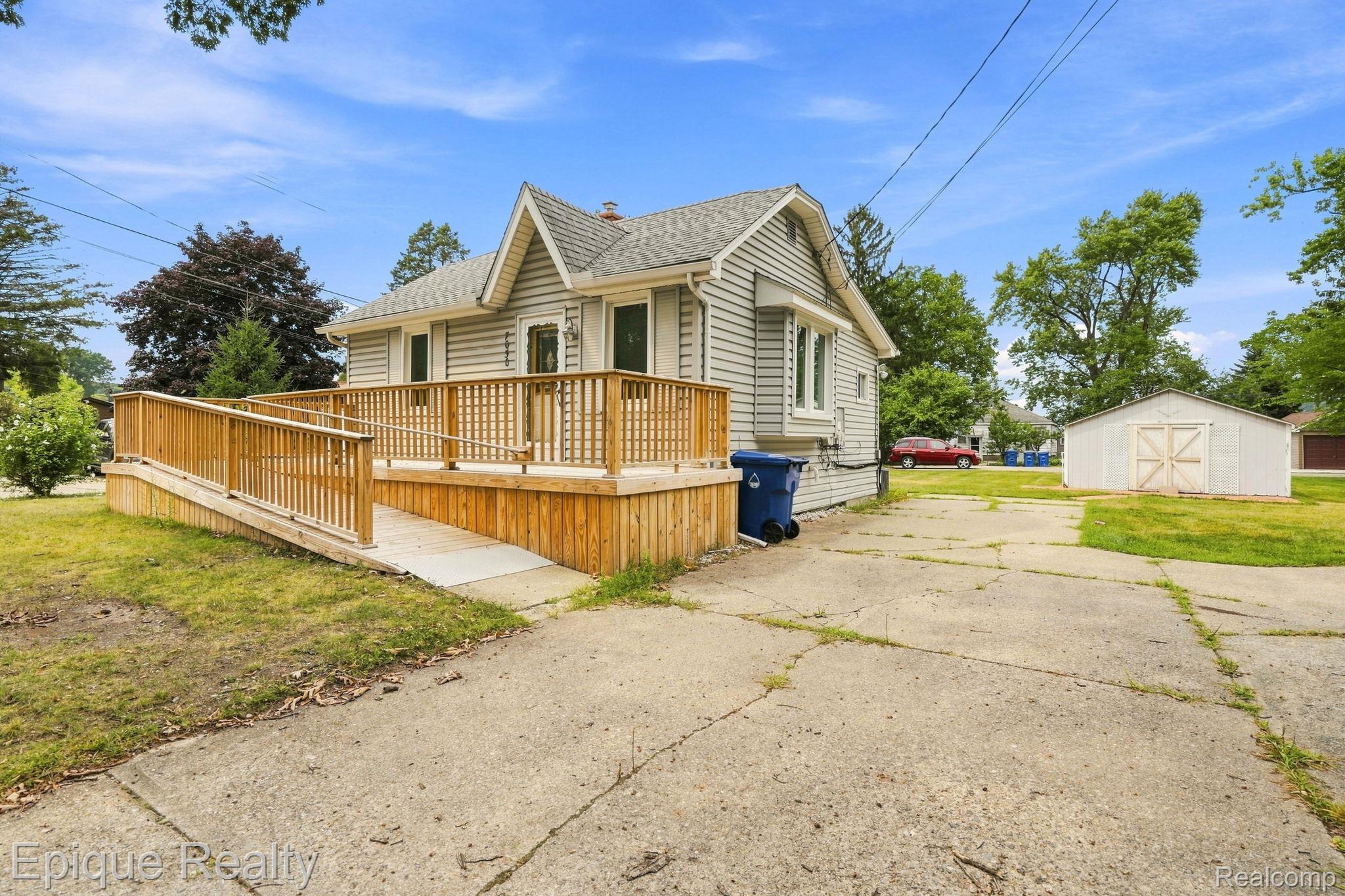 7050 Williams Lake Road