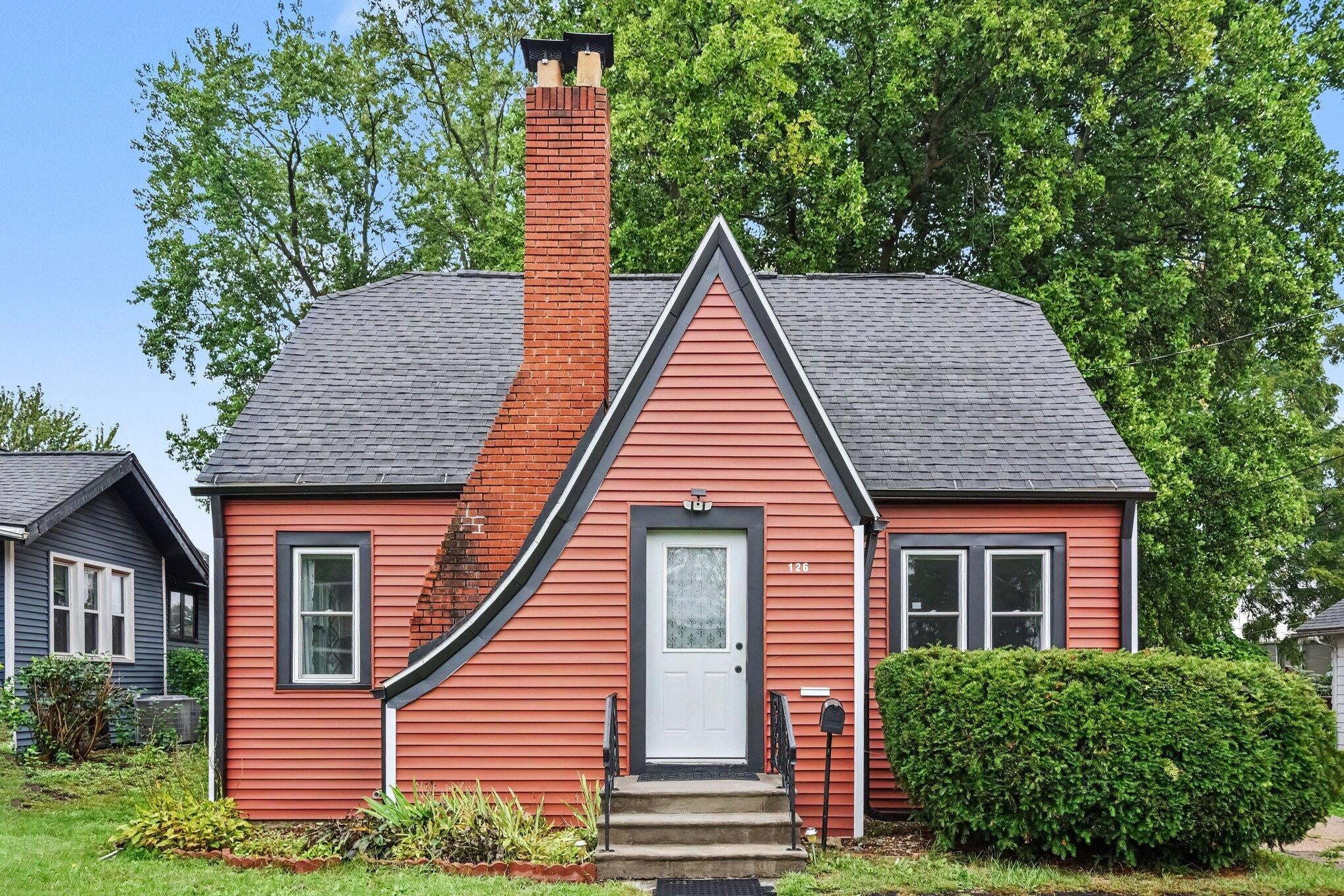 126 Orleans Avenue