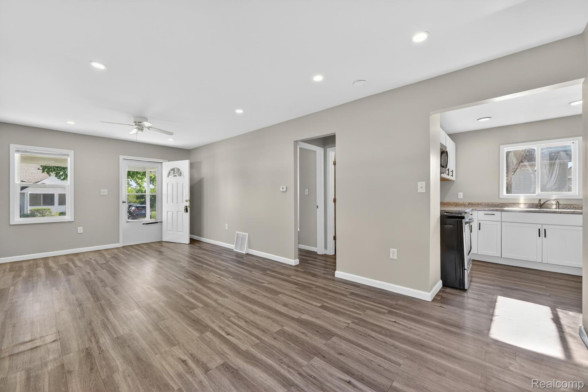453 MANATEE Avenue