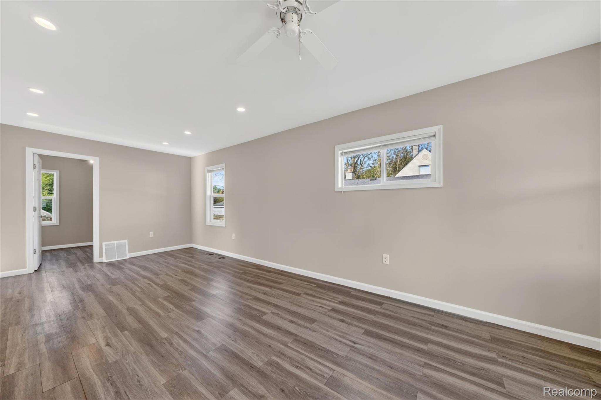 453 MANATEE Avenue