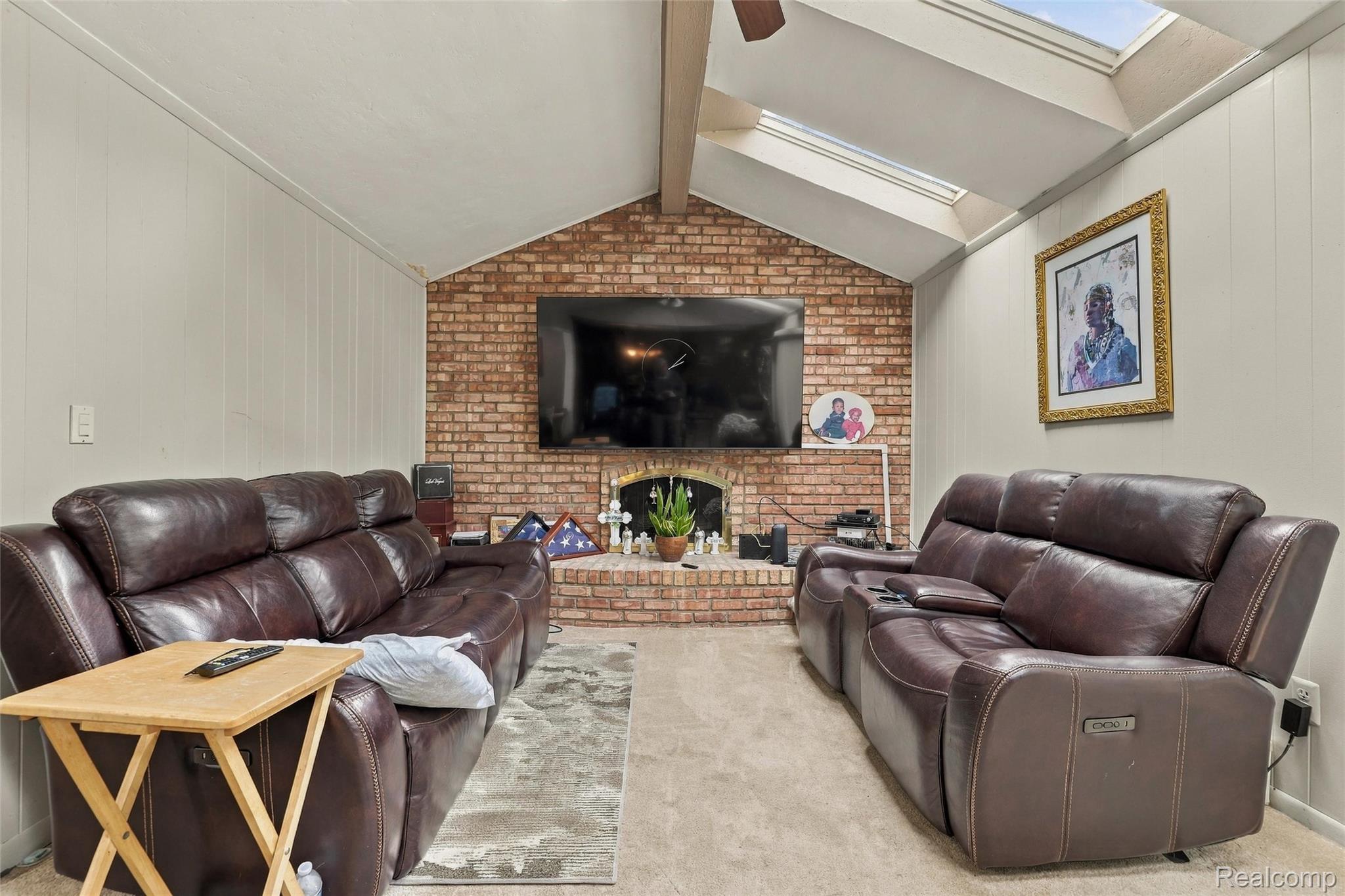 20805 Halsted Rd
