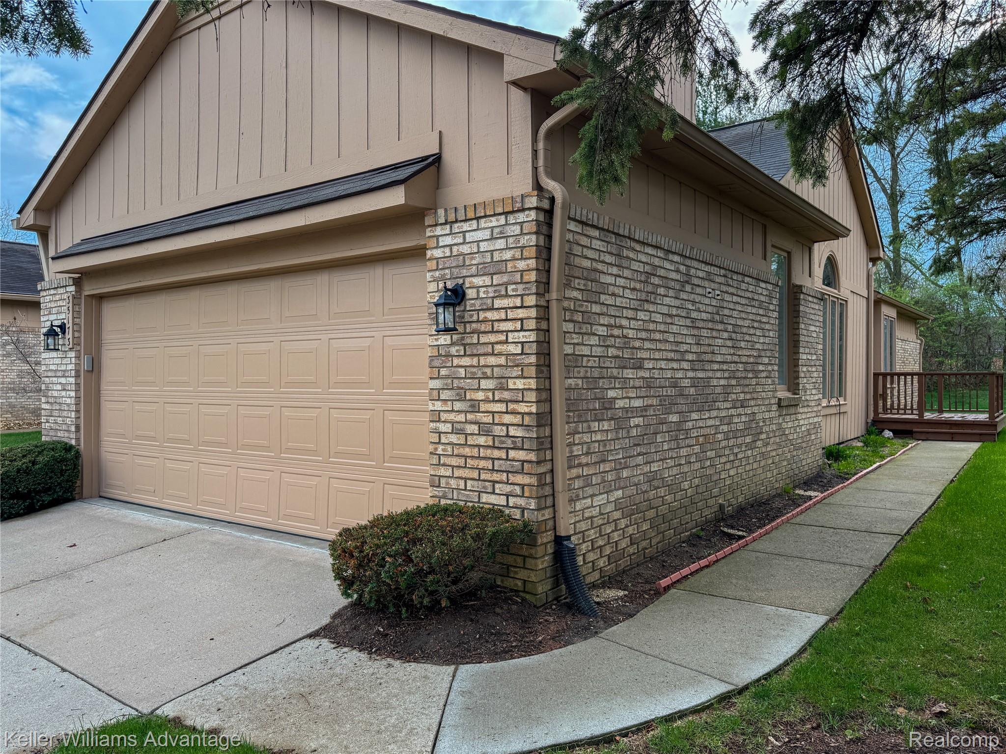 35173 Knollwood Lane