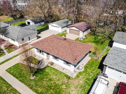 2421 Thornwood Street SW Wyoming City MI 49519