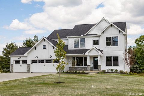 1066 Kemperwood Court Marion Township MI 48843