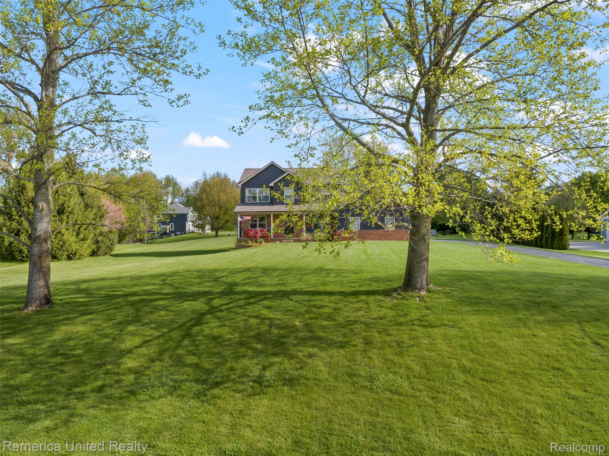 2558 Clivedon Road