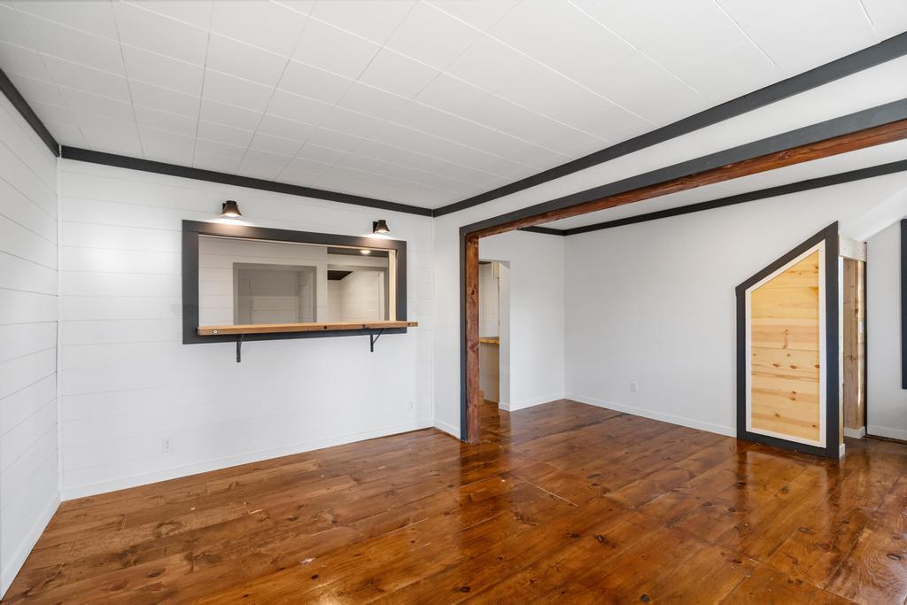 413 Groveland Street