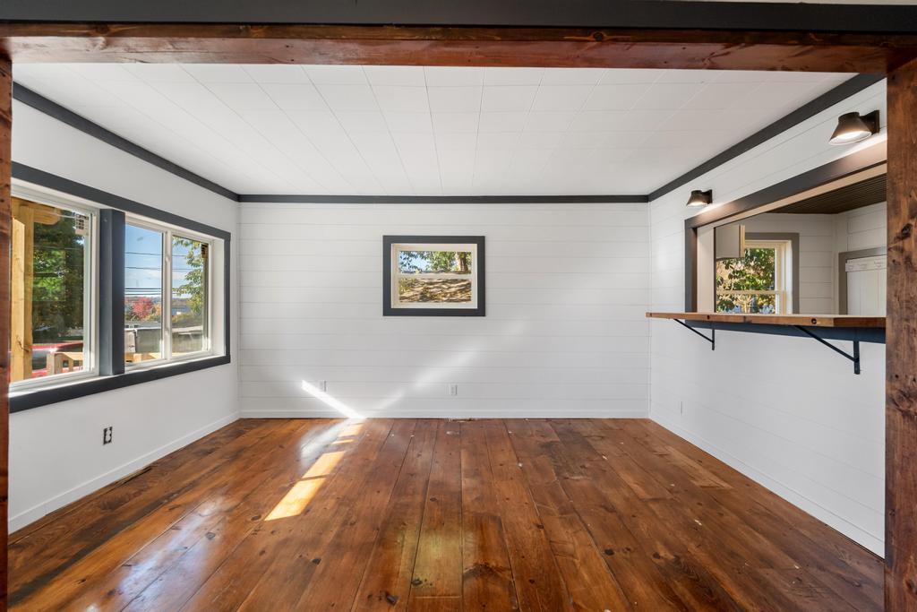 413 Groveland Street