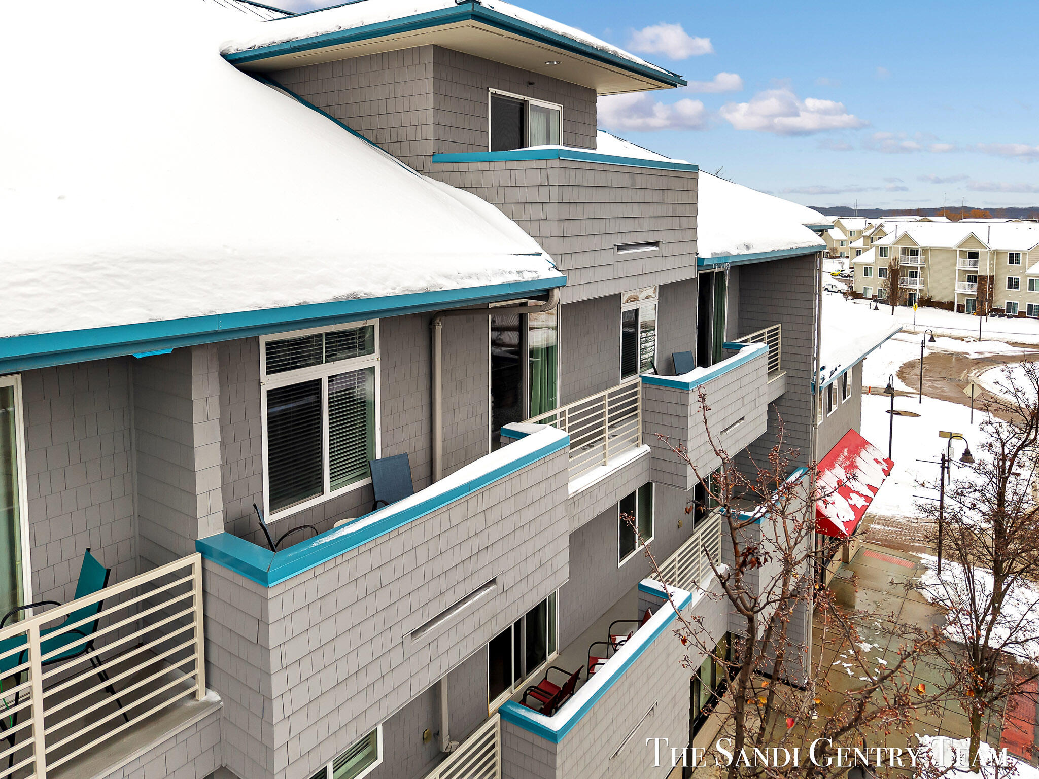 529 Miller Drive 305