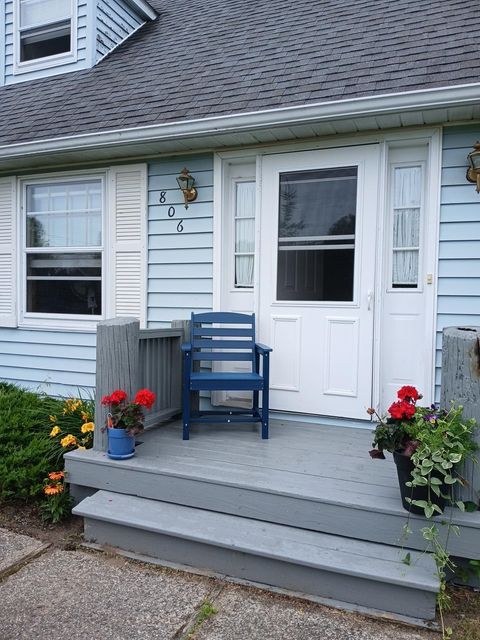 806 S Augres River Drive Au Gres Township MI 48703