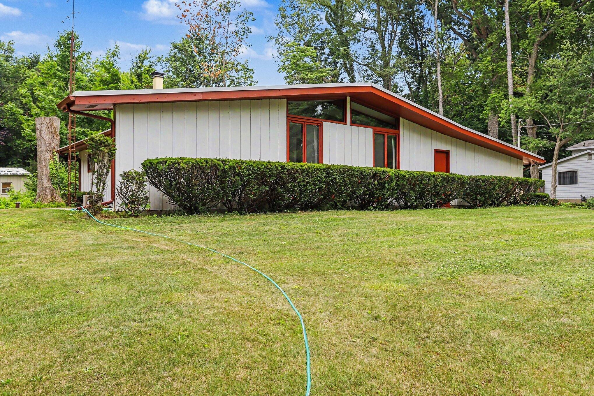 158 Reyn Circle