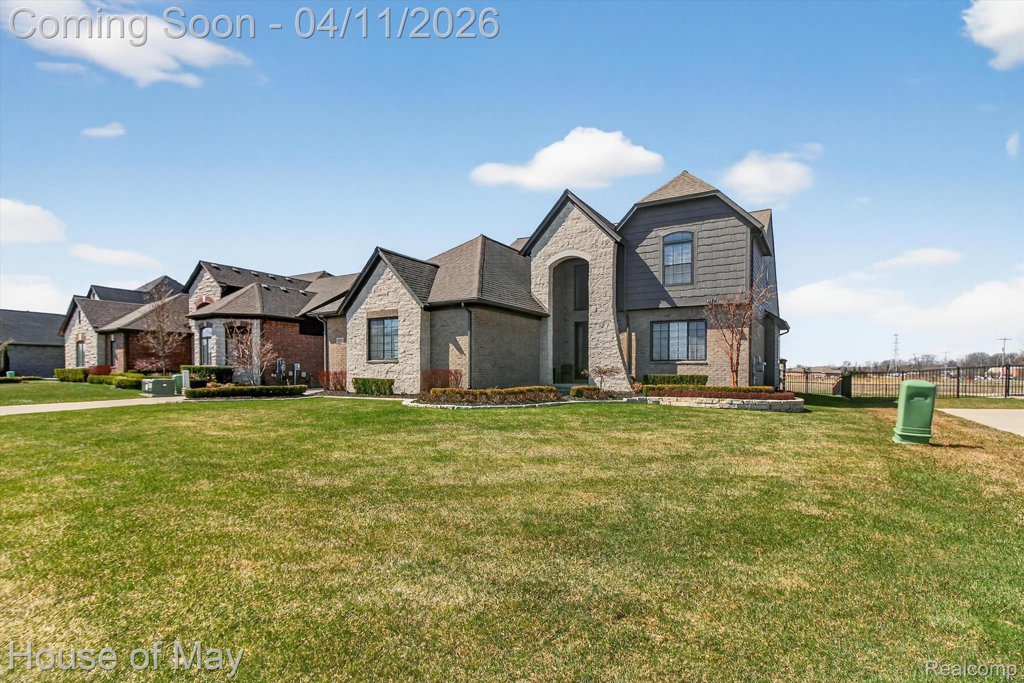 54933 Black Hills Lane