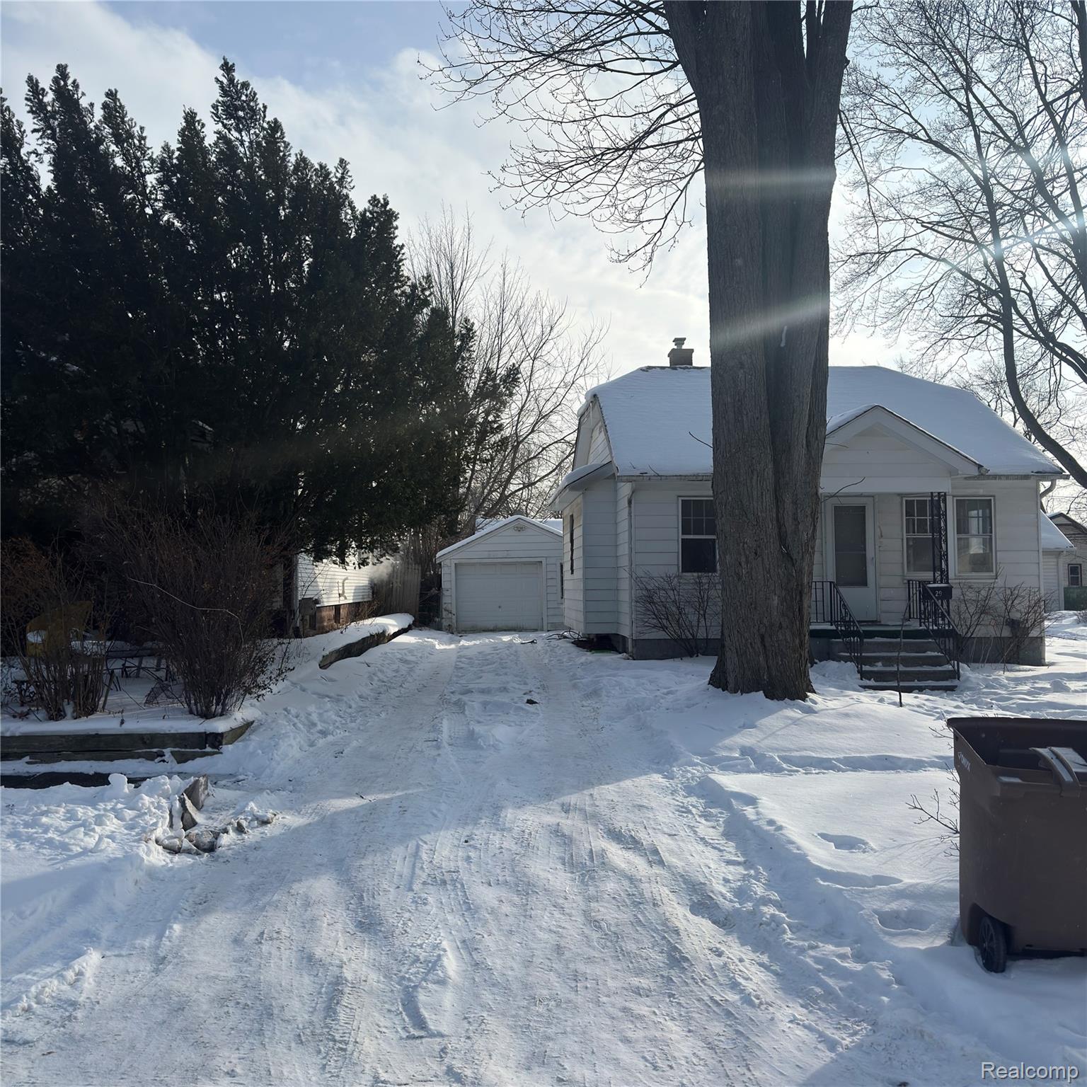 29 W New York Avenue