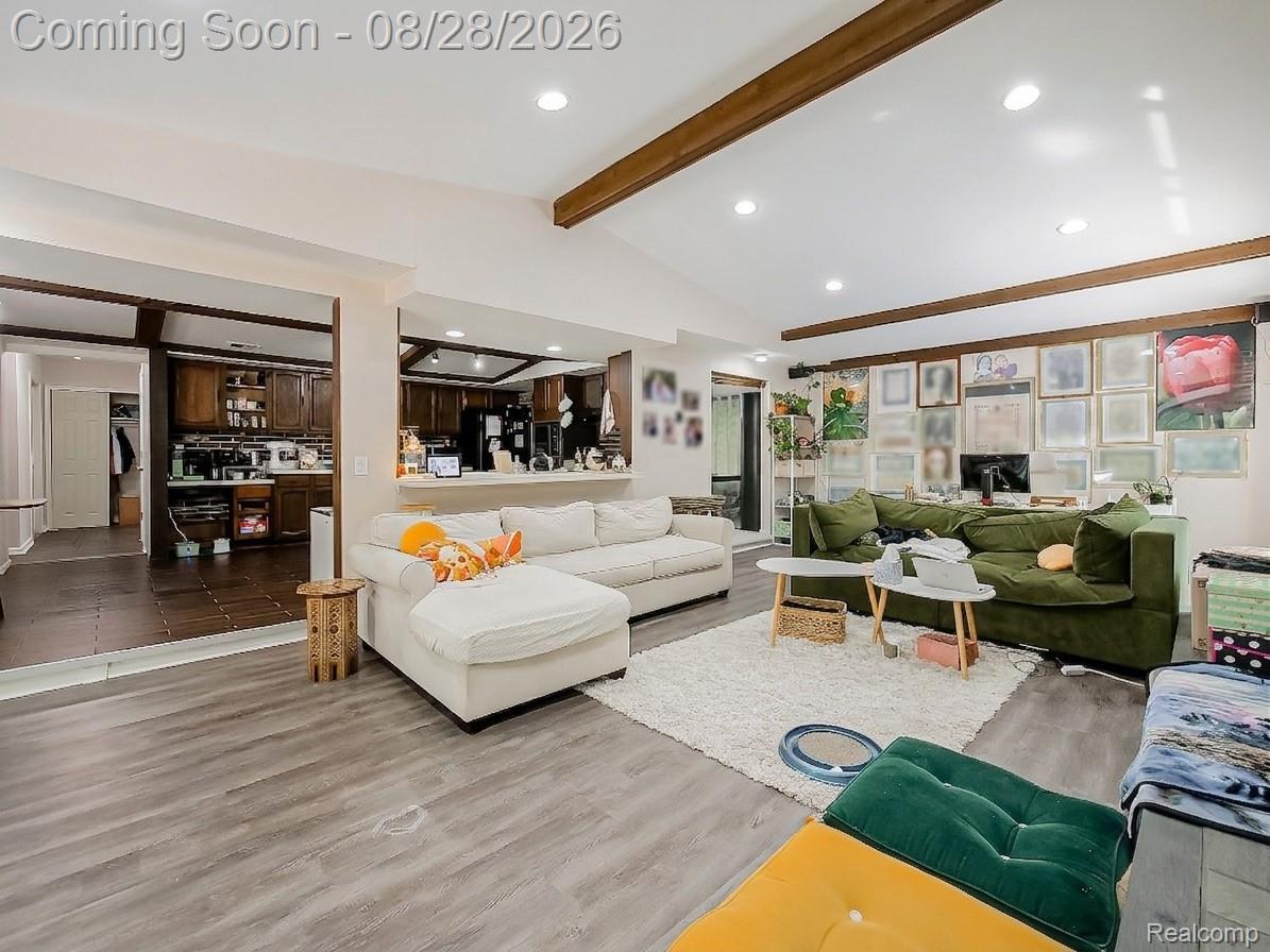 6052 Glen Eagles Drive