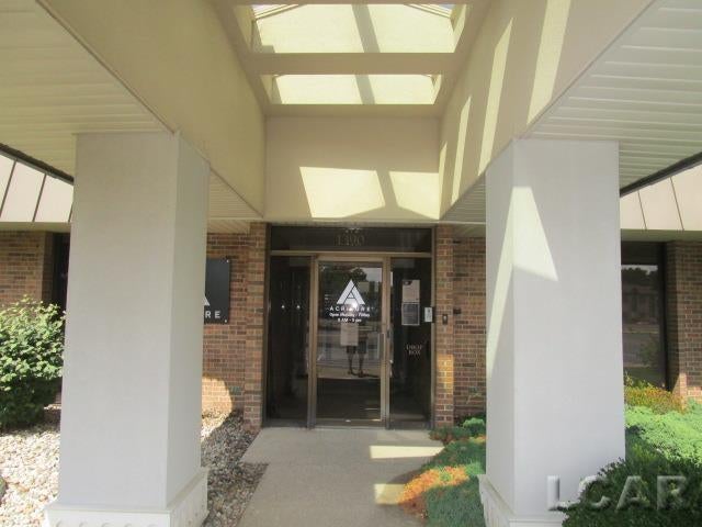 1390 W Maumee Street