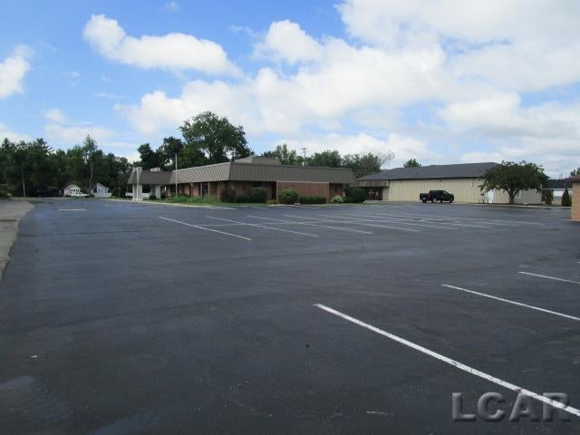 1390 W Maumee Street