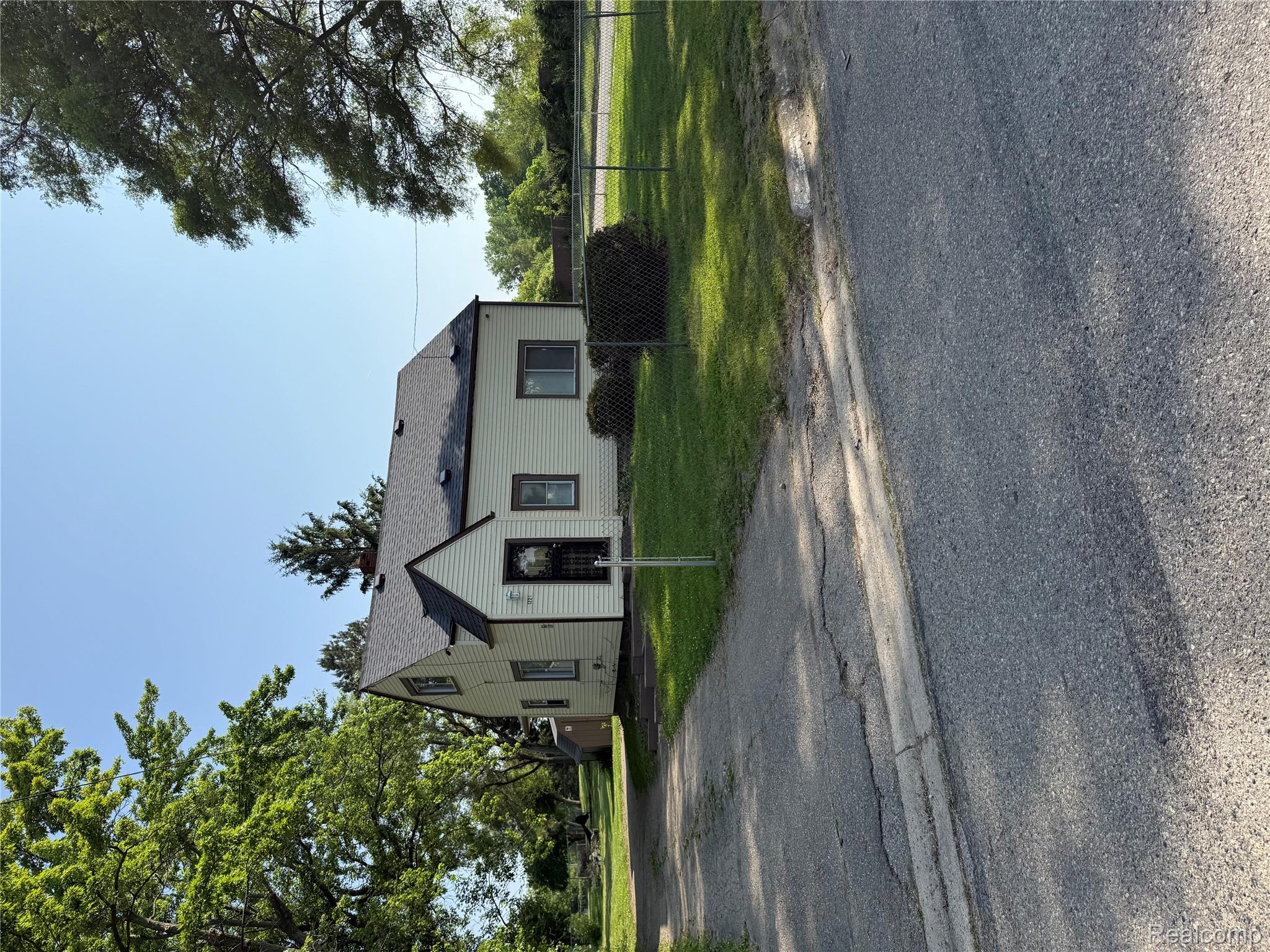 1226 E Princeton Avenue