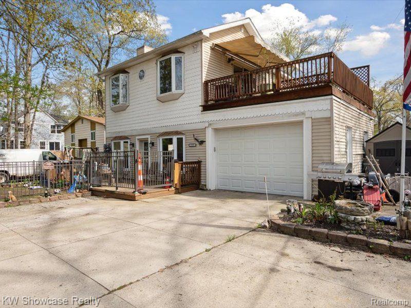 1735 Wickham