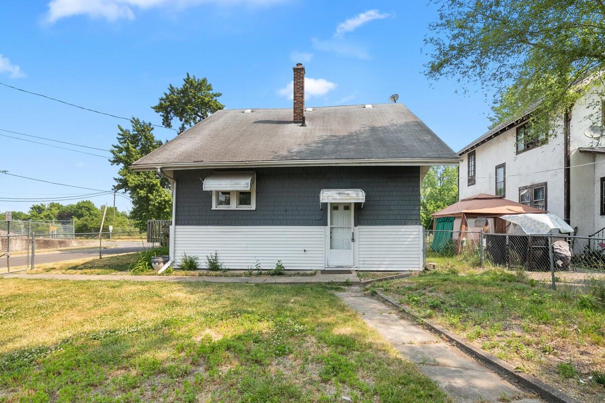 660 E Michigan Avenue E