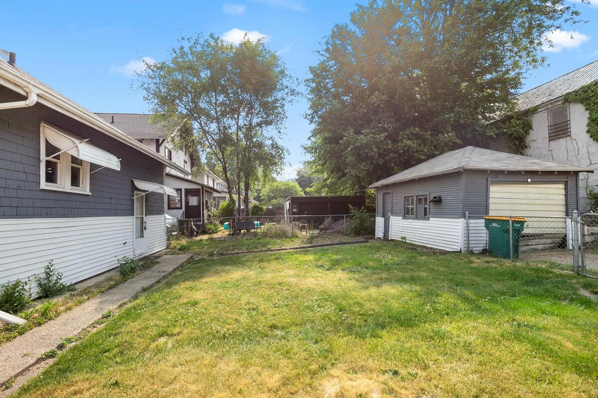 660 E Michigan Avenue E