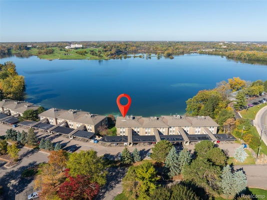 881 CLIFFS DR APT 201A, YPSILANTI, MI 48198 - Image b7133f66fbfe1f0e149b413abf2dcf9f/2033076127