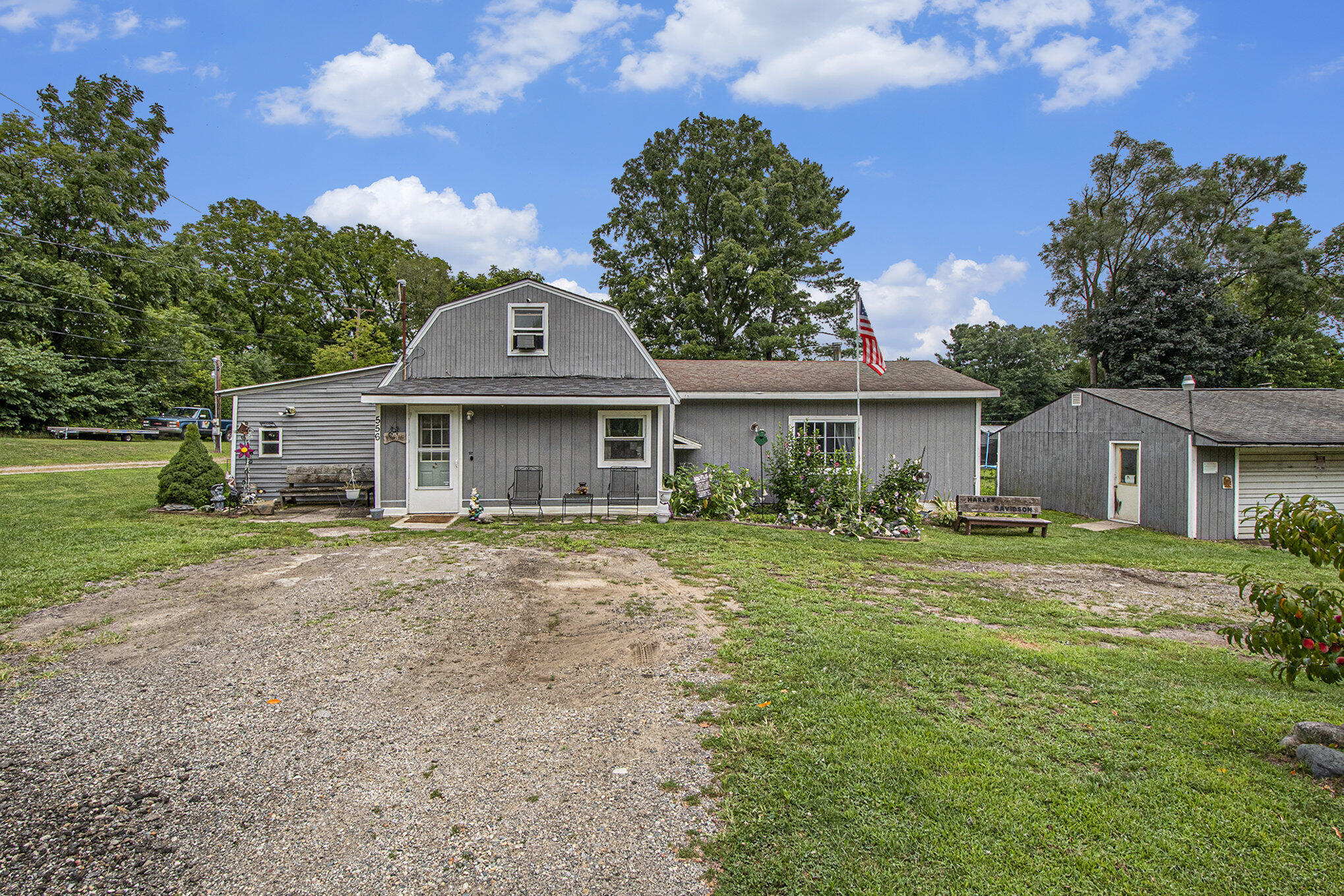 556 Price Street