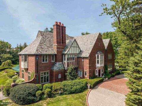 257 Ridge Road Grosse Pointe Farms City MI 48236