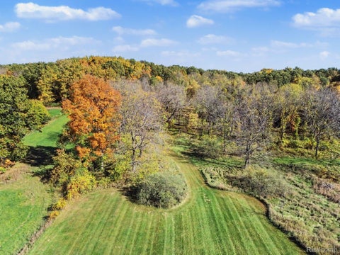 Tiny photo for 6136 Ormond Road, Springfield Charter Township, MI 48350 (MLS # 20261085175)