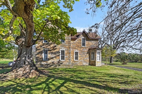Tiny photo for 6136 Ormond Road, Springfield Charter Township, MI 48350 (MLS # 20261085175)