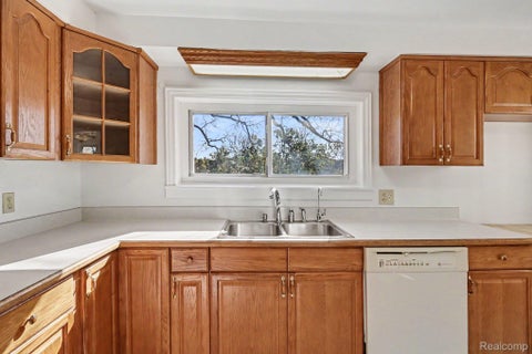 Tiny photo for 6136 Ormond Road, Springfield Charter Township, MI 48350 (MLS # 20261085175)