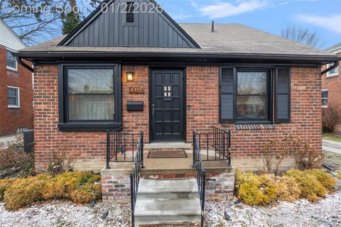 10024 Kingston Avenue Huntington Woods City MI 48070