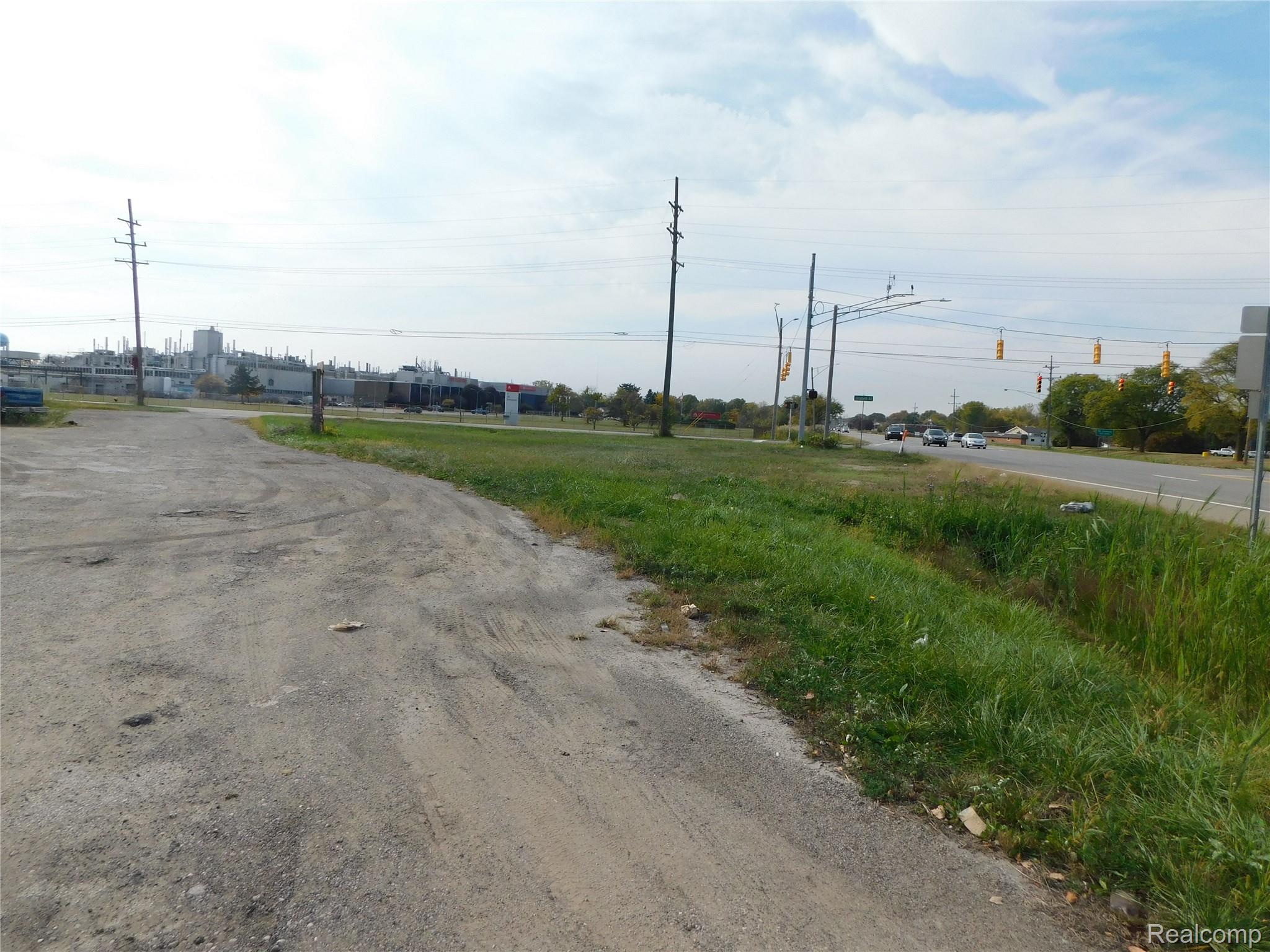 43560 N Groesbeck Highway