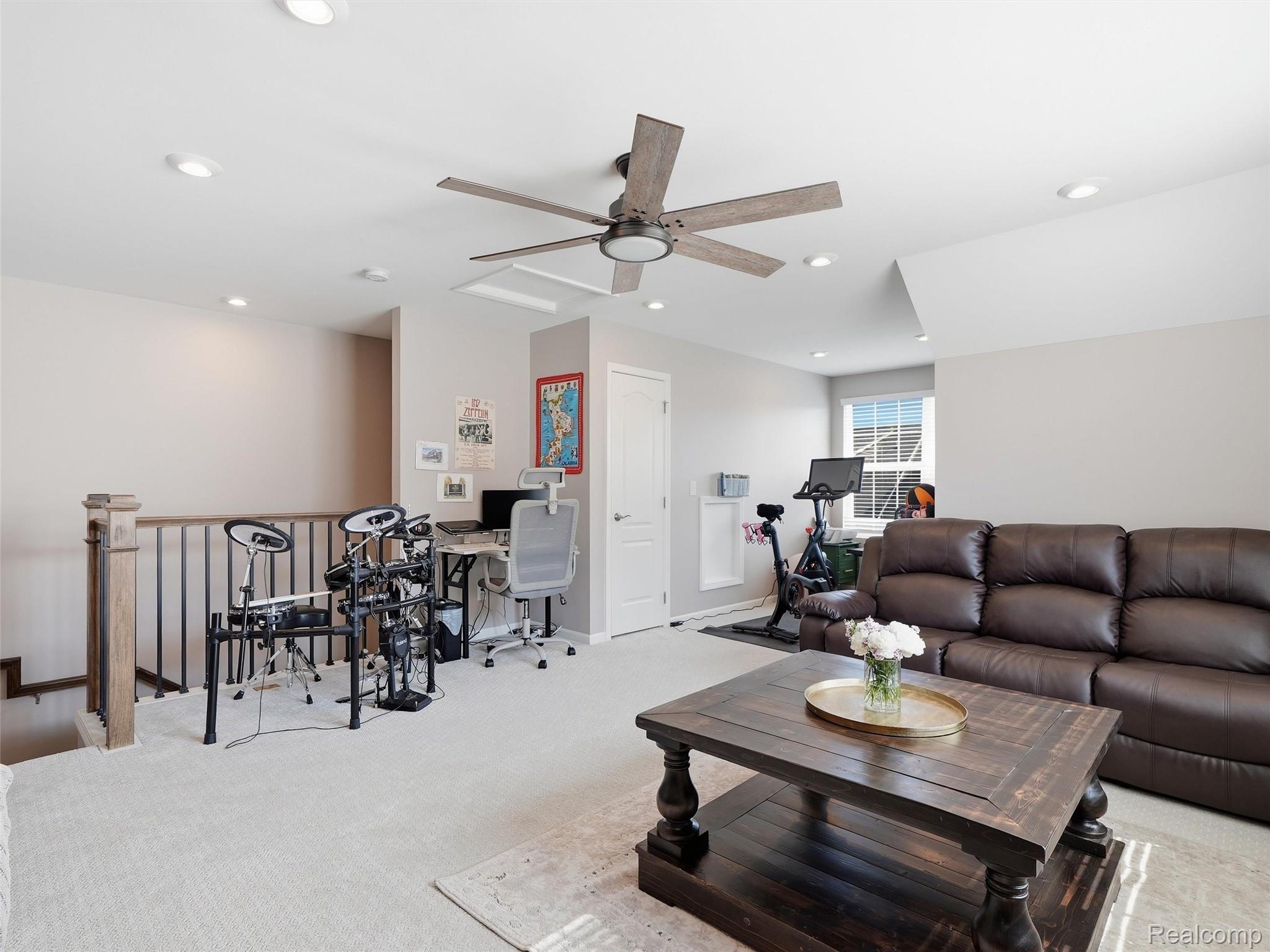 227 N Sydney Court
