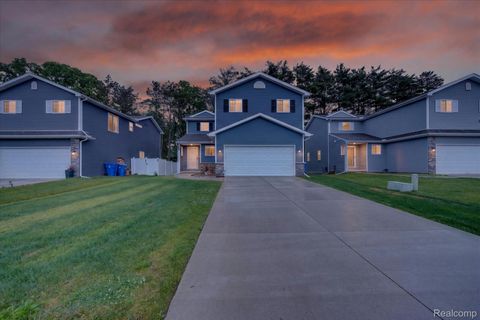 5382 Rural Terrace Court Waterford Charter Township MI 48329