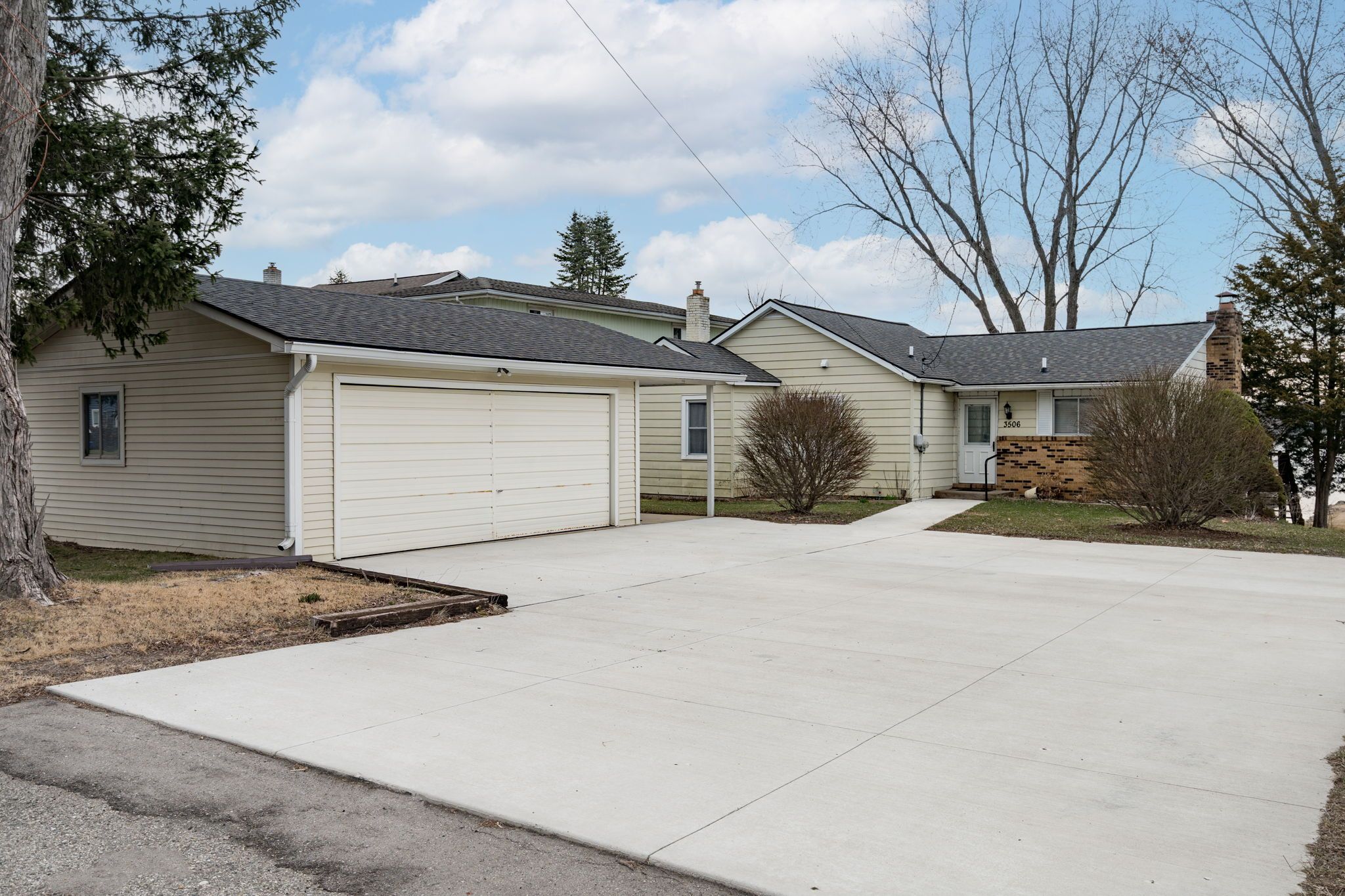 3506 MOBERLY Drive