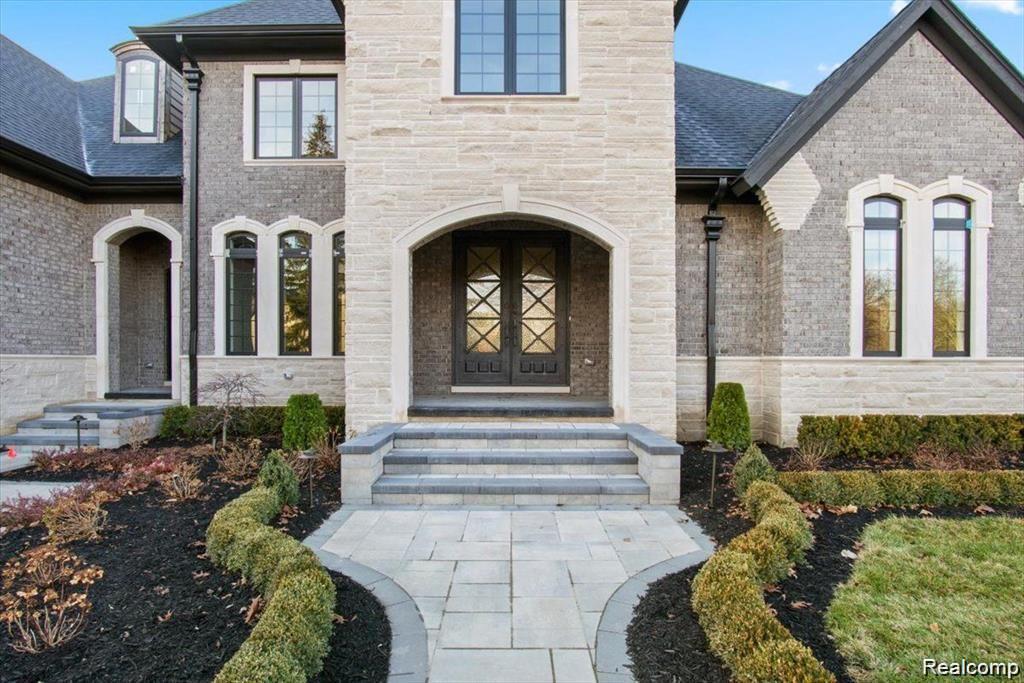 37651 Hidden Valley Court