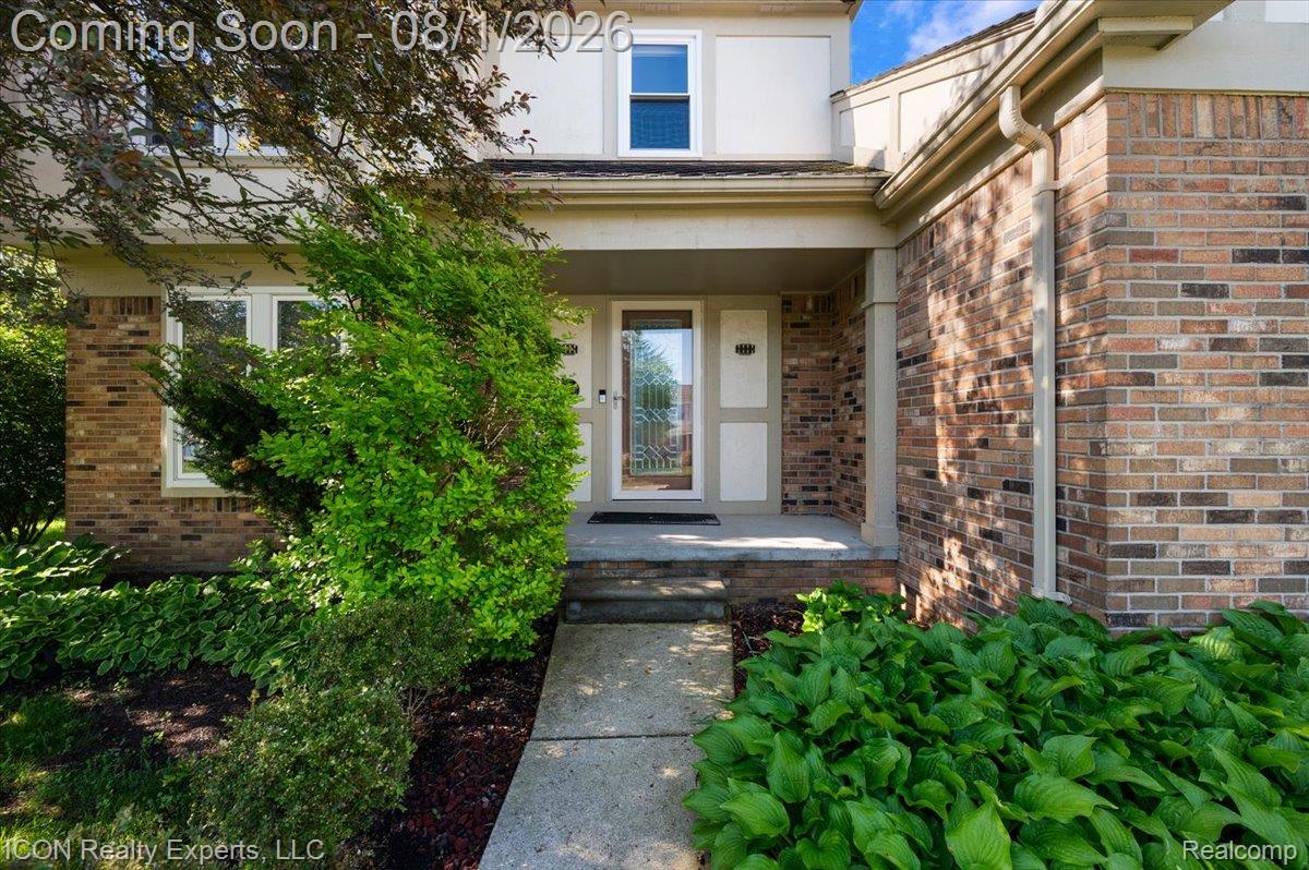 44831 Huntington Drive