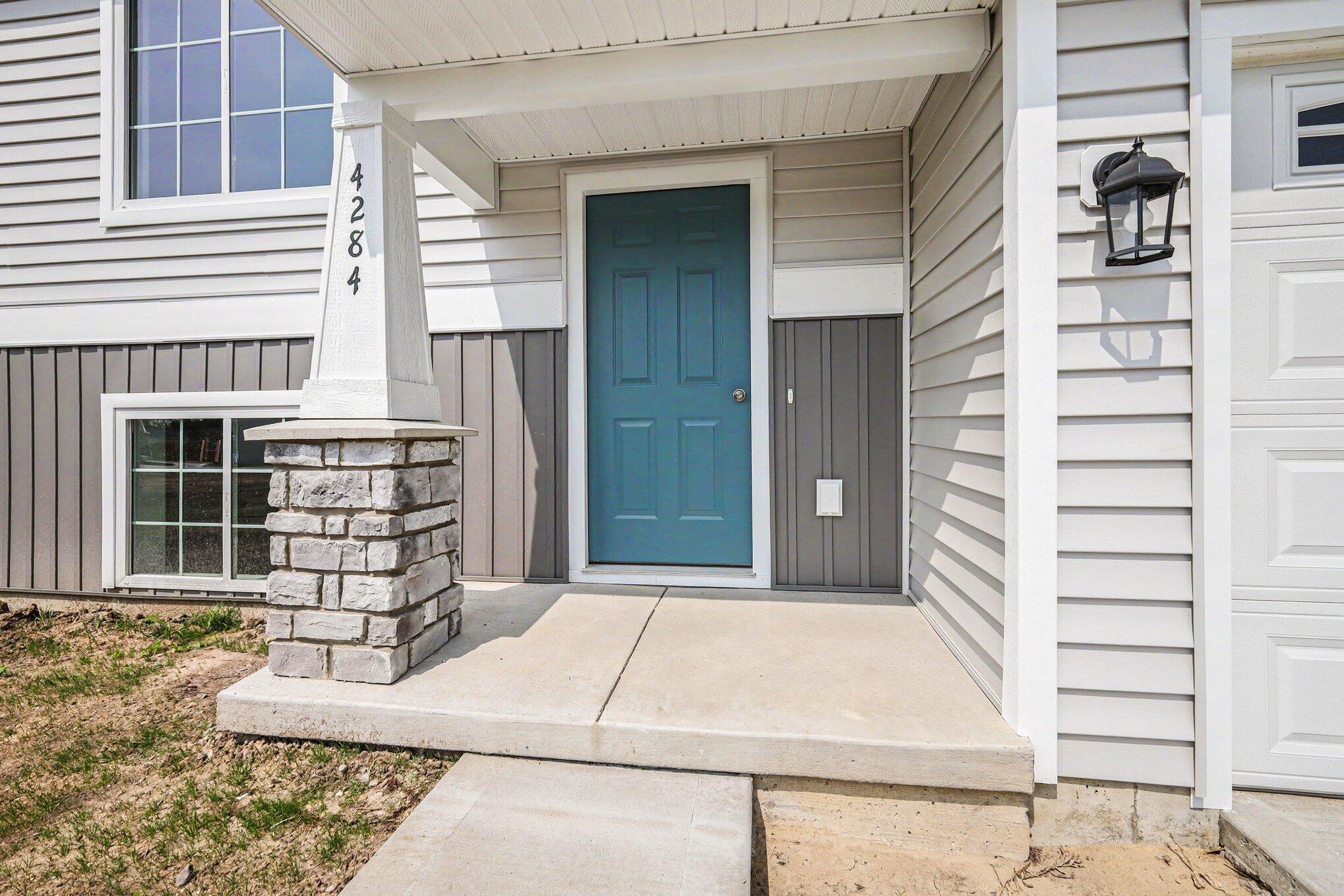 4284 Old Farm Drive